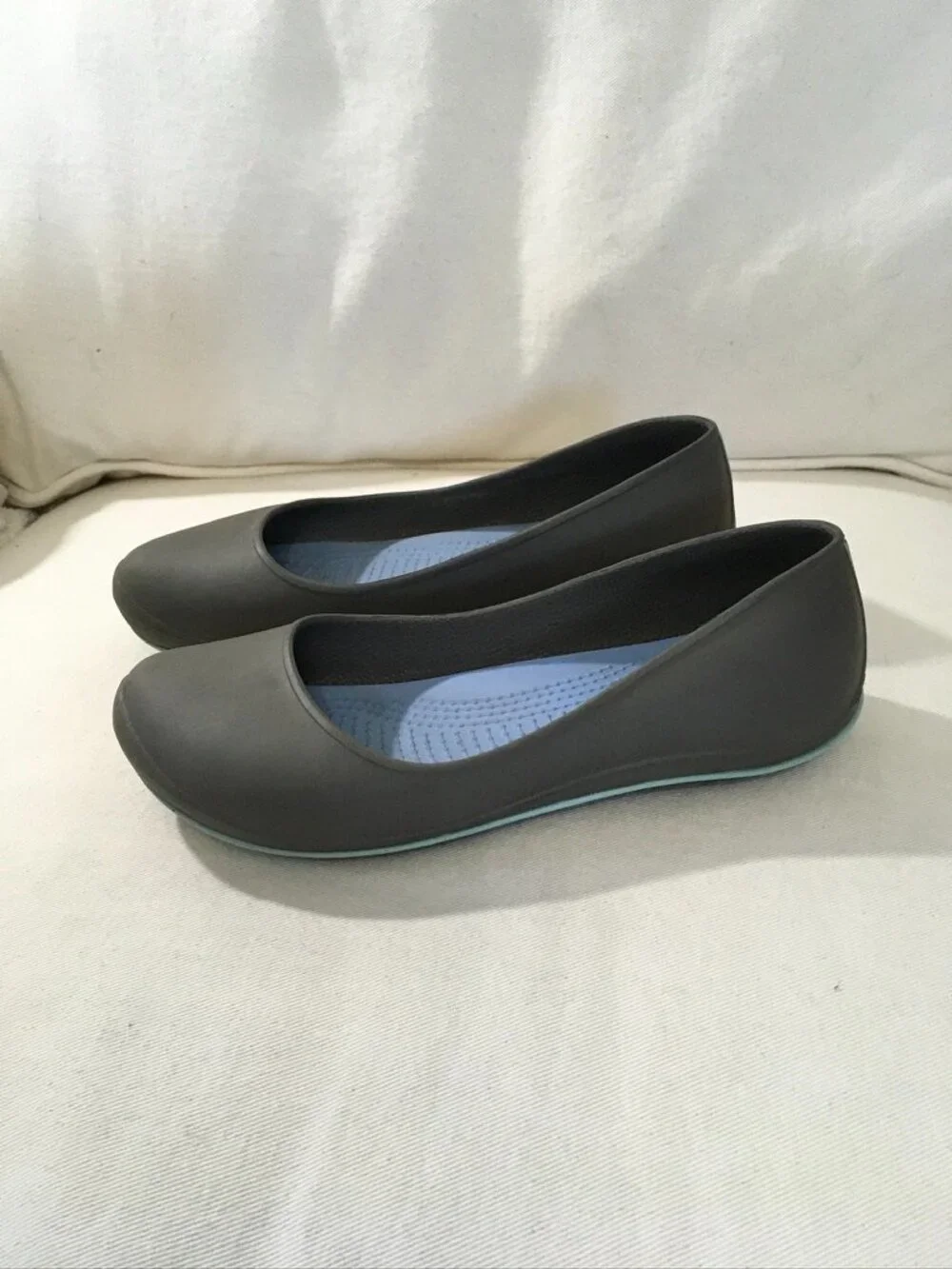 Crocs Tone Julia Flat Shoes Sz 7